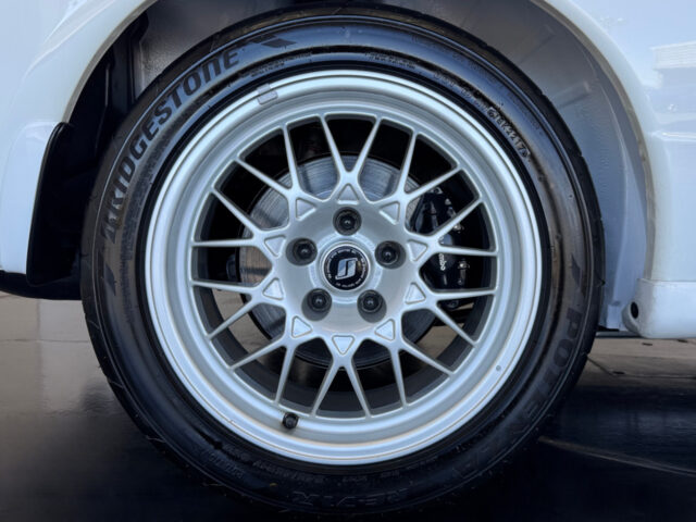 スカイライン GT-R VスペックⅡ BNR32 クリスタルホワイト