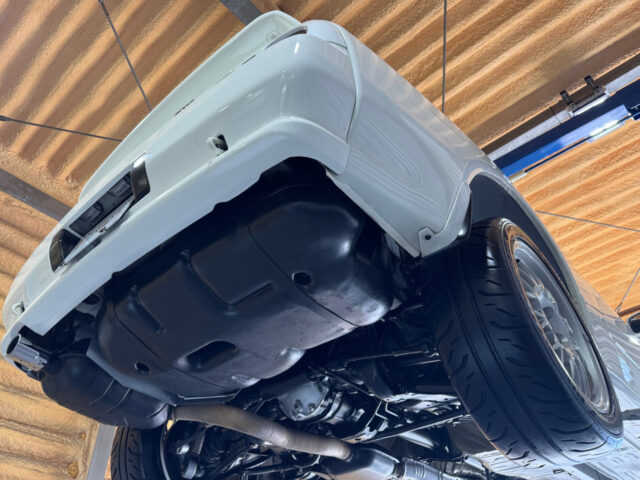 スカイライン GT-R VスペックⅡ BNR32 クリスタルホワイト