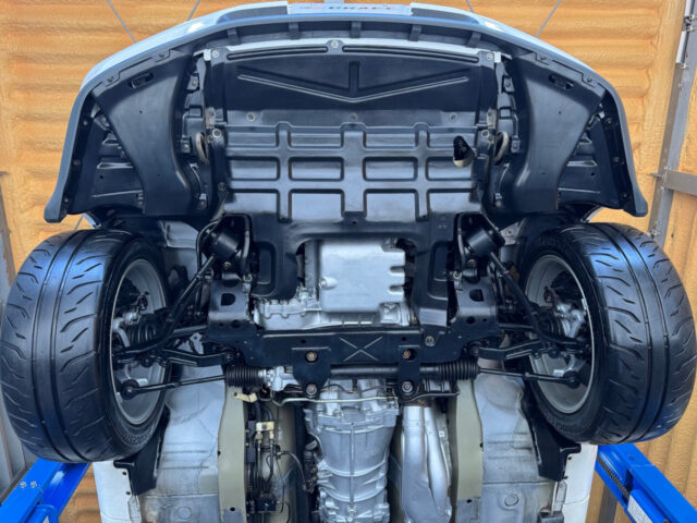 スカイライン GT-R VスペックⅡ BNR32 クリスタルホワイト