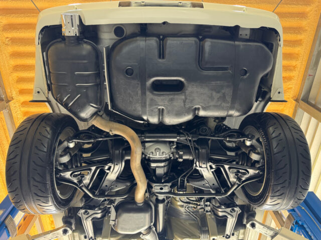 スカイライン GT-R VスペックⅡ BNR32 クリスタルホワイト