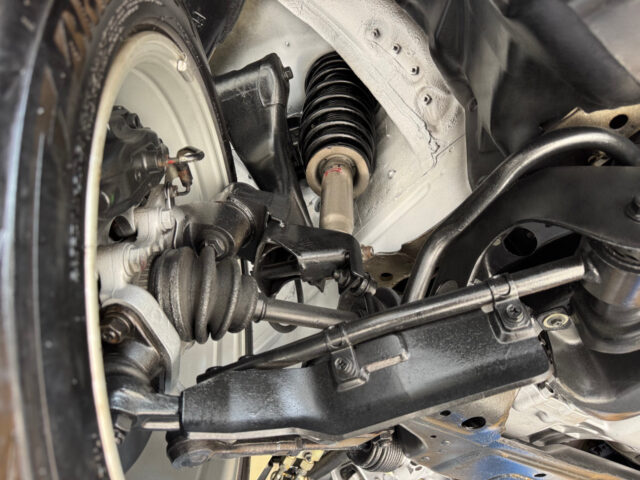 スカイライン GT-R VスペックⅡ BNR32 クリスタルホワイト