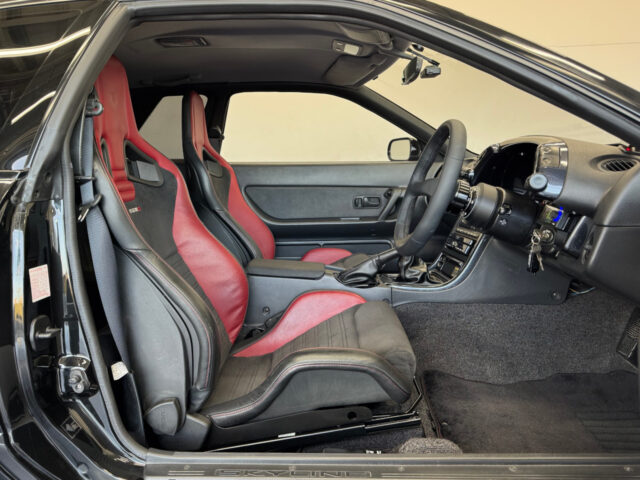 スカイライン GT-R BNR32 ブラックパールメタリック