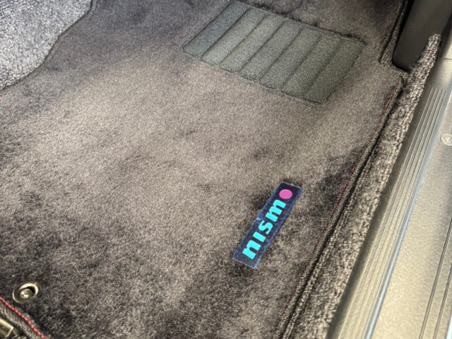 スカイライン GT-R BNR32 ブラックパールメタリック