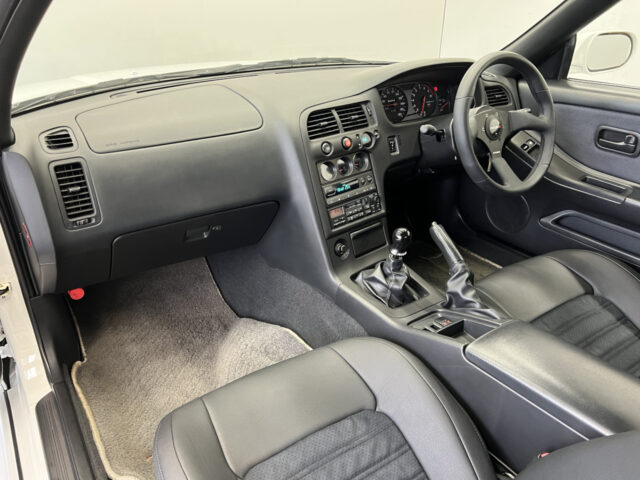 スカイライン GT-R BCNR33 ホワイト