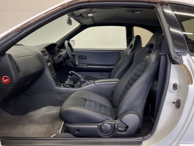 スカイライン GT-R BCNR33 ホワイト