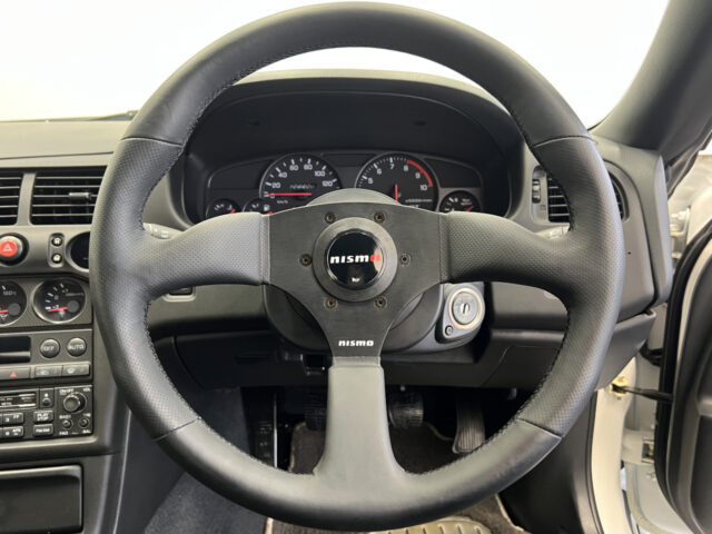 スカイライン GT-R BCNR33 ホワイト