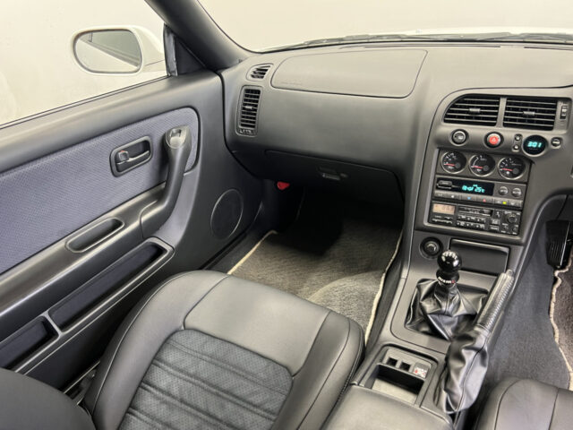 スカイライン GT-R BCNR33 ホワイト